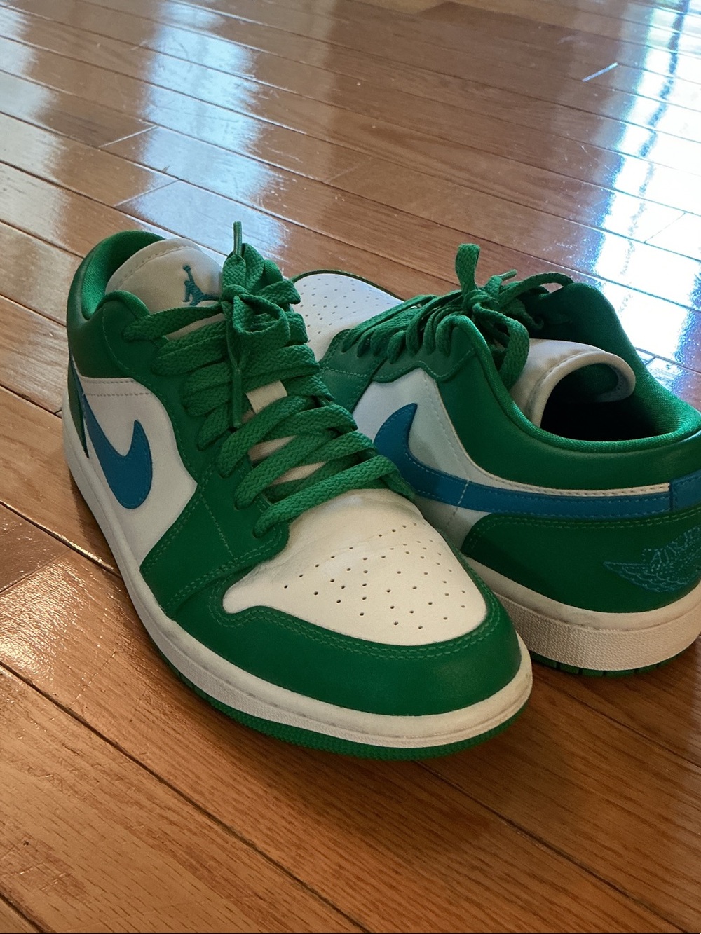 Jordan Low-Top Sneakers in Green, White & Blue